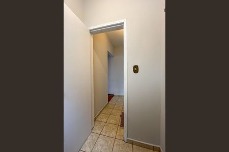 Casa à venda com 250m², 4 quartos e 5 vagas Casa à venda com 250m², 4 quartos e 5 vagasLavabo