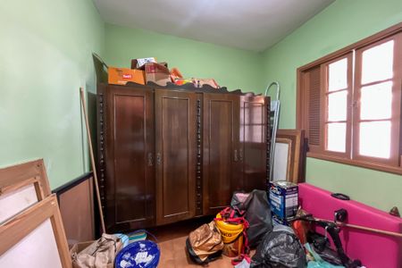 Casa à venda com 250m², 4 quartos e 5 vagas Casa à venda com 250m², 4 quartos e 5 vagasQuarto de Serviço