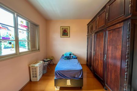 Casa à venda com 250m², 4 quartos e 5 vagas Casa à venda com 250m², 4 quartos e 5 vagasQuarto 1