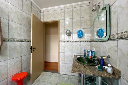 Casa à venda com 250m², 4 quartos e 5 vagas Casa à venda com 250m², 4 quartos e 5 vagasBanheiro