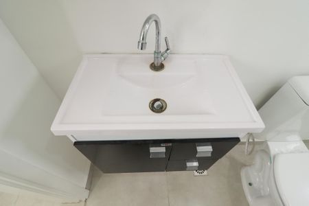 Apartamento para alugar com 68m², 2 quartos e sem vaga Apartamento para alugar com 68m², 2 quartos e sem vagaBanheiro Social