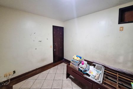 Casa à venda com 180m², 4 quartos e 2 vagas Casa à venda com 180m², 4 quartos e 2 vagasQuarto 1