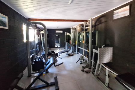 Casa à venda com 180m², 4 quartos e 2 vagas Casa à venda com 180m², 4 quartos e 2 vagasÁrea comum