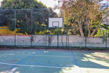 Casa à venda com 180m², 4 quartos e 2 vagas Casa à venda com 180m², 4 quartos e 2 vagasÁrea comum