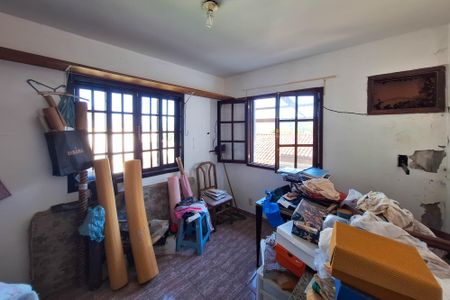 Casa à venda com 180m², 4 quartos e 2 vagas Casa à venda com 180m², 4 quartos e 2 vagasQuarto anexo