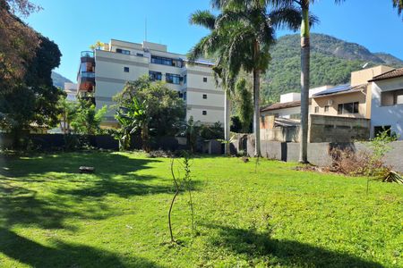 Casa à venda com 180m², 4 quartos e 2 vagas Casa à venda com 180m², 4 quartos e 2 vagasÁrea comum