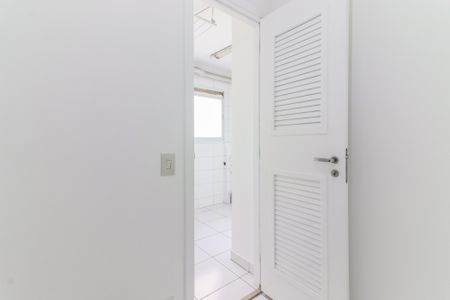 Apartamento para alugar com 151m², 3 quartos e 2 vagas Apartamento para alugar com 151m², 3 quartos e 2 vagasQuarto de Serviço