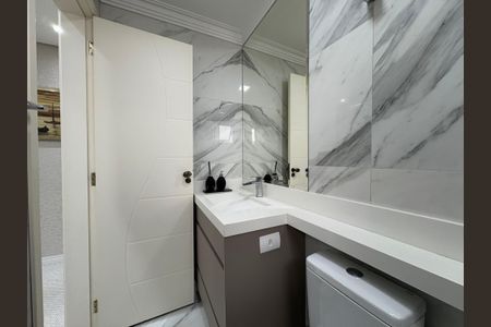 Apartamento à venda com 63m², 2 quartos e 2 vagas Apartamento à venda com 63m², 2 quartos e 2 vagasBanheiro da suíte