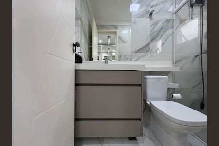 Apartamento à venda com 63m², 2 quartos e 2 vagas Apartamento à venda com 63m², 2 quartos e 2 vagasBanheiro da suíte