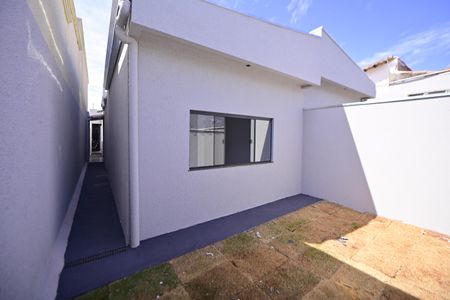 Casa para alugar com 150m², 2 quartos e 2 vagas Casa para alugar com 150m², 2 quartos e 2 vagasQuintal