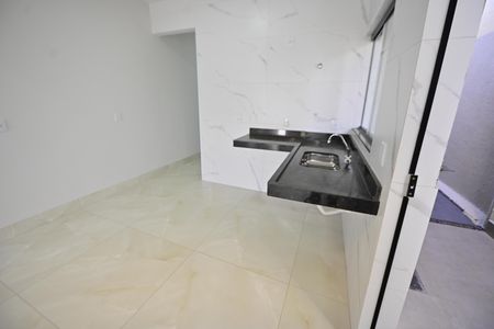 Casa para alugar com 150m², 2 quartos e 2 vagas Casa para alugar com 150m², 2 quartos e 2 vagasCozinha