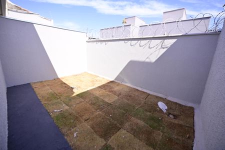 Casa para alugar com 150m², 2 quartos e 2 vagas Casa para alugar com 150m², 2 quartos e 2 vagasQuintal