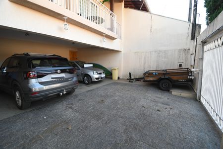 Casa à venda com 230m², 4 quartos e 5 vagasGaragem