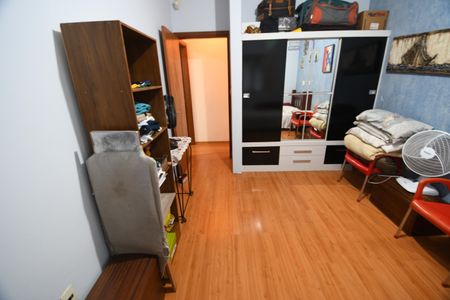 Casa à venda com 230m², 4 quartos e 5 vagasSuíte 2