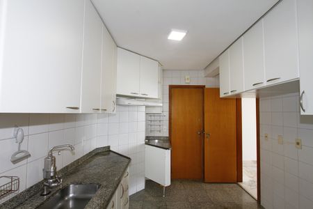 Apartamento à venda com 199m², 3 quartos e 4 vagasCozinha