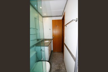 Apartamento à venda com 199m², 3 quartos e 4 vagasBanheiro da Suíte