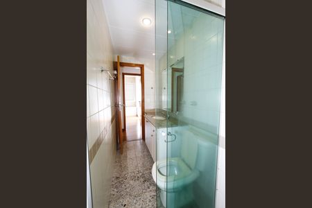 Apartamento à venda com 199m², 3 quartos e 4 vagasBanheiro 1