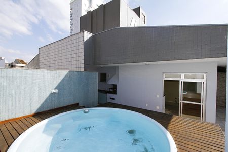 Apartamento à venda com 199m², 3 quartos e 4 vagasPiscina