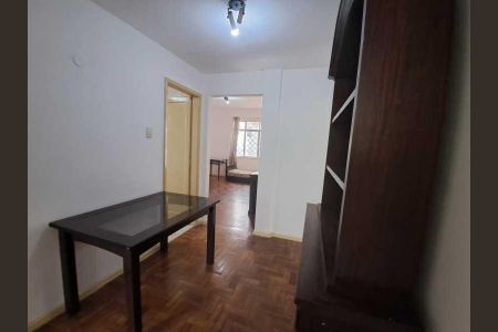 Apartamento à venda com 108m², 2 quartos e 1 vaga