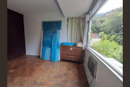 Apartamento à venda com 108m², 2 quartos e 1 vaga
