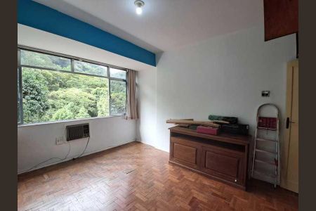 Apartamento à venda com 108m², 2 quartos e 1 vaga