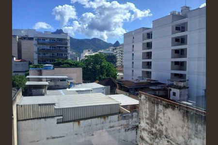 Apartamento à venda com 85m², 2 quartos e 1 vaga