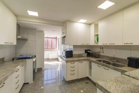 Apartamento à venda com 478m², 5 quartos e 3 vagas