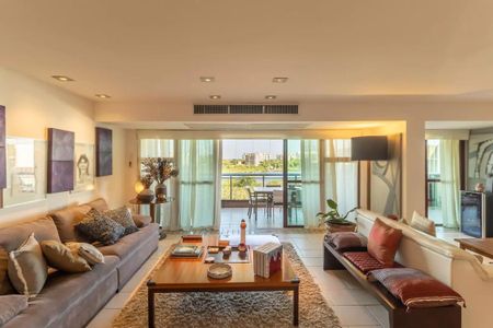 Apartamento à venda com 478m², 5 quartos e 3 vagas