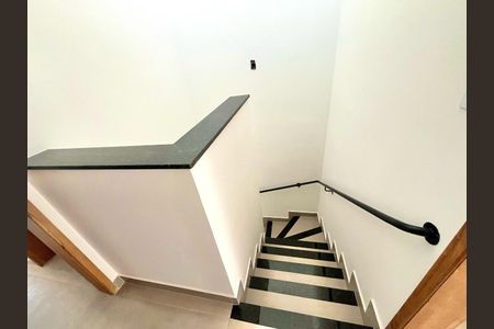 Casa à venda com 109m², 2 quartos e 1 vaga