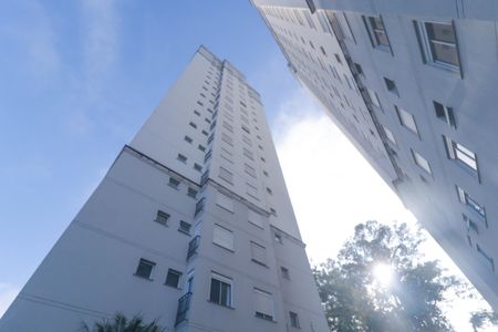 Apartamento à venda com 83m², 3 quartos e 2 vagas Apartamento à venda com 83m², 3 quartos e 2 vagasFachada