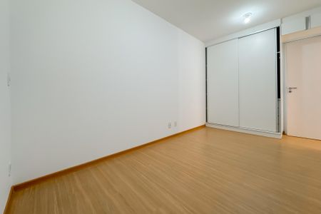 Apartamento para alugar com 65m², 2 quartos e 2 vagas Apartamento para alugar com 65m², 2 quartos e 2 vagasSuíte