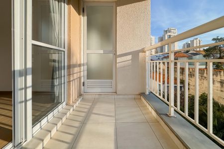 Apartamento para alugar com 65m², 2 quartos e 2 vagas Apartamento para alugar com 65m², 2 quartos e 2 vagasVaranda