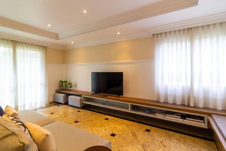 Apartamento à venda com 325m², 4 quartos e 5 vagas Apartamento à venda com 325m², 4 quartos e 5 vagasÁrea comum