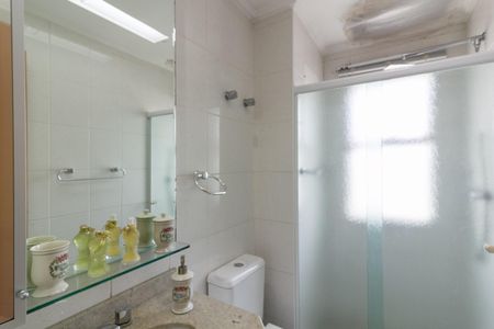 Apartamento à venda com 325m², 4 quartos e 5 vagas Apartamento à venda com 325m², 4 quartos e 5 vagasBanheiro da Suíte 3