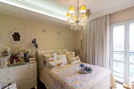 Apartamento à venda com 325m², 4 quartos e 5 vagas Apartamento à venda com 325m², 4 quartos e 5 vagasSuíte 1