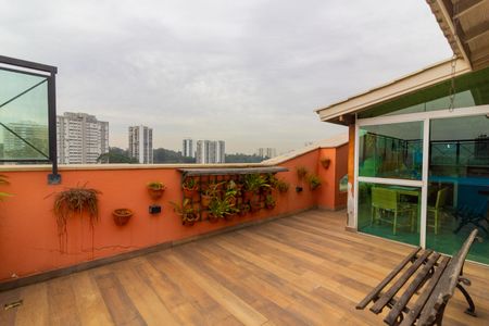 Apartamento à venda com 325m², 4 quartos e 5 vagas Apartamento à venda com 325m², 4 quartos e 5 vagasCobertura Área Externa