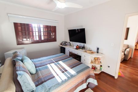 Casa à venda com 284m², 3 quartos e 4 vagas Casa à venda com 284m², 3 quartos e 4 vagasSuíte 2