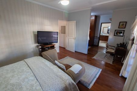 Casa à venda com 284m², 3 quartos e 4 vagas Casa à venda com 284m², 3 quartos e 4 vagasQuarto 3