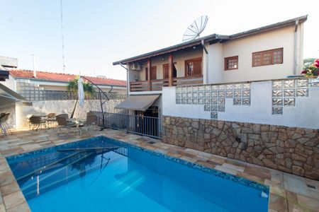 Casa à venda com 284m², 3 quartos e 4 vagas Casa à venda com 284m², 3 quartos e 4 vagasÁrea comum