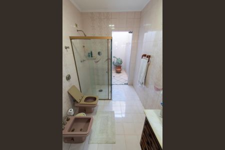 Casa à venda com 284m², 3 quartos e 4 vagas Casa à venda com 284m², 3 quartos e 4 vagasBanheiro da Suíte 2