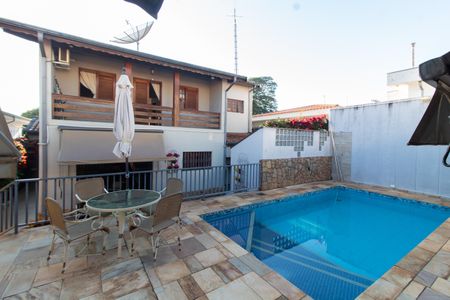 Casa à venda com 284m², 3 quartos e 4 vagas Casa à venda com 284m², 3 quartos e 4 vagasÁrea comum