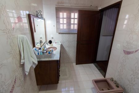 Casa à venda com 284m², 3 quartos e 4 vagas Casa à venda com 284m², 3 quartos e 4 vagasBanheiro da Suíte 2