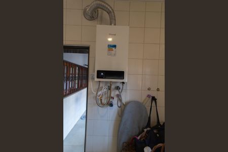 Casa à venda com 284m², 3 quartos e 4 vagas Casa à venda com 284m², 3 quartos e 4 vagasÁrea de Serviço