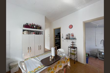 Casa à venda com 200m², 4 quartos e 2 vagas Casa à venda com 200m², 4 quartos e 2 vagasCasa 2 - Cozinha