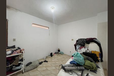 Casa à venda com 200m², 4 quartos e 2 vagas Casa à venda com 200m², 4 quartos e 2 vagasCasa 1 - Quarto 1