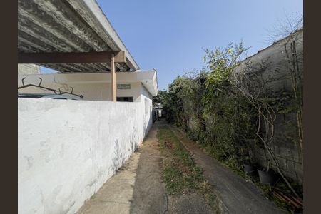 Casa à venda com 200m², 4 quartos e 2 vagas Casa à venda com 200m², 4 quartos e 2 vagasCasa 1 - Garagem