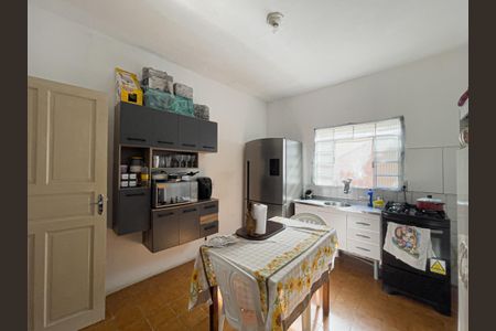 Casa à venda com 200m², 4 quartos e 2 vagas Casa à venda com 200m², 4 quartos e 2 vagasCasa 2 - Cozinha