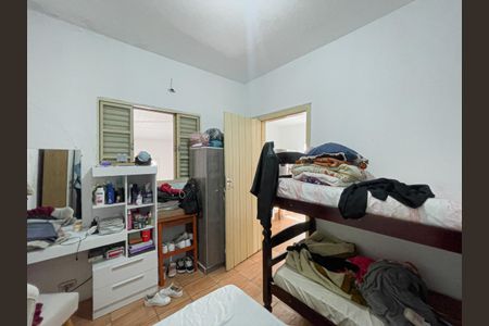 Casa à venda com 200m², 4 quartos e 2 vagas Casa à venda com 200m², 4 quartos e 2 vagasCasa 2 - Quarto 2