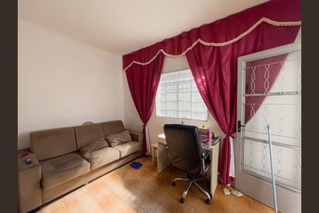 Casa à venda com 200m², 4 quartos e 2 vagas Casa à venda com 200m², 4 quartos e 2 vagasCasa 2 - Sala