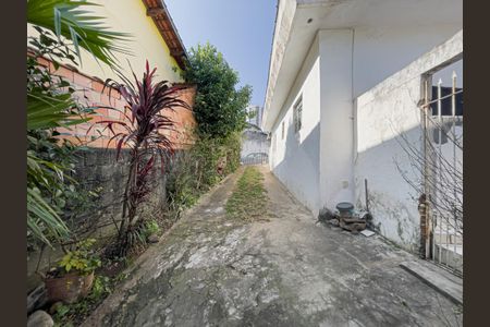Casa à venda com 200m², 4 quartos e 2 vagas Casa à venda com 200m², 4 quartos e 2 vagasCasa 1 - Quintal
